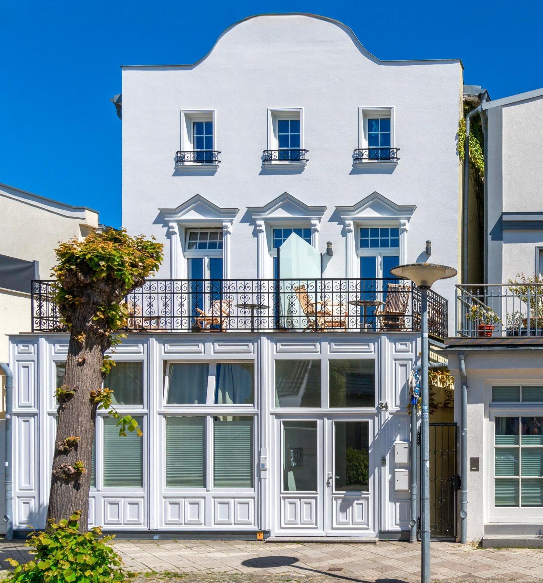 Kapitaenshaus Friedrich Franz - Premium Apartments 200 Meter Vom Strand Und Alten Strom Росток Екстер'єр фото