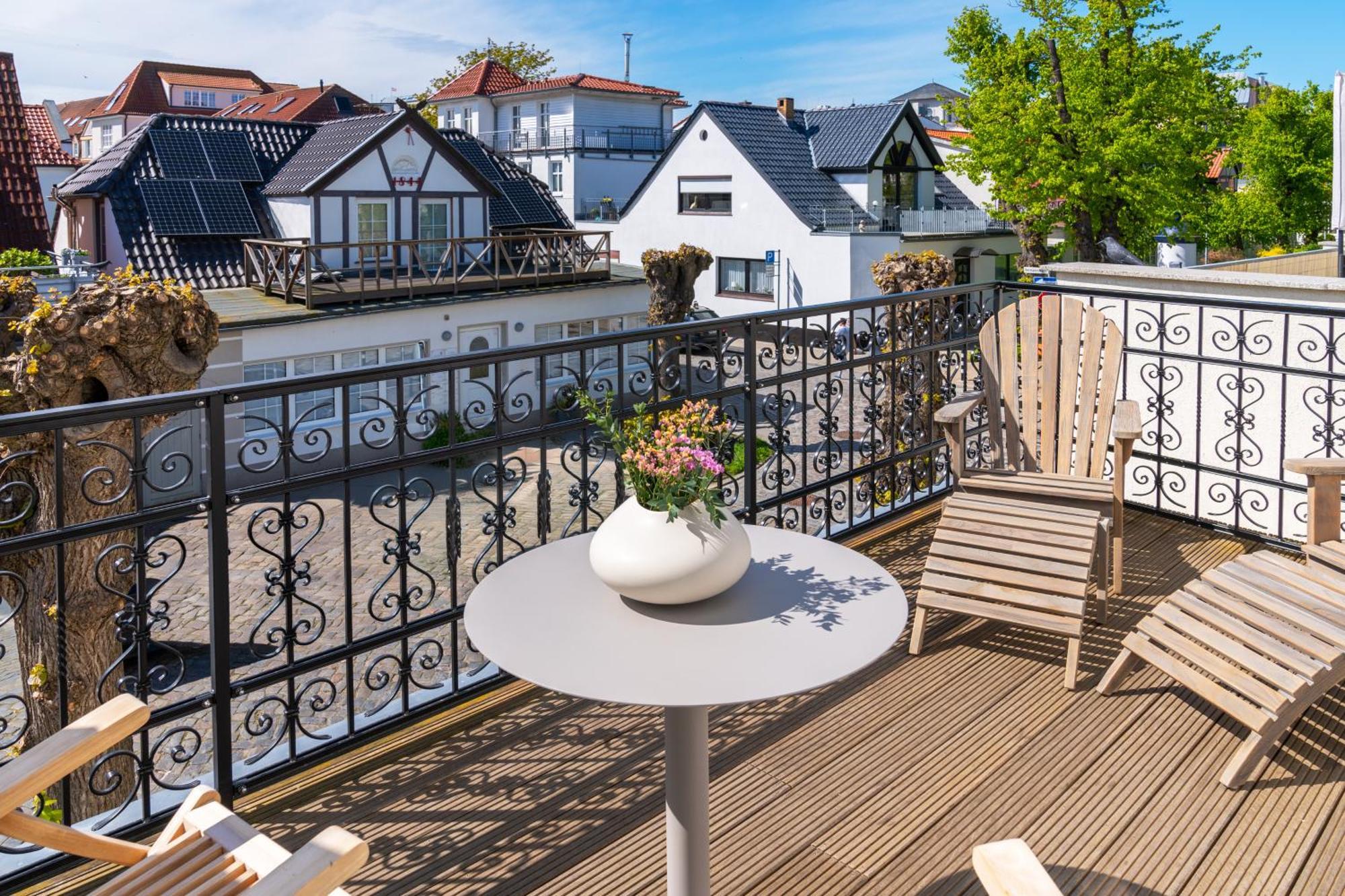 Kapitaenshaus Friedrich Franz - Premium Apartments 200 Meter Vom Strand Und Alten Strom Росток Екстер'єр фото